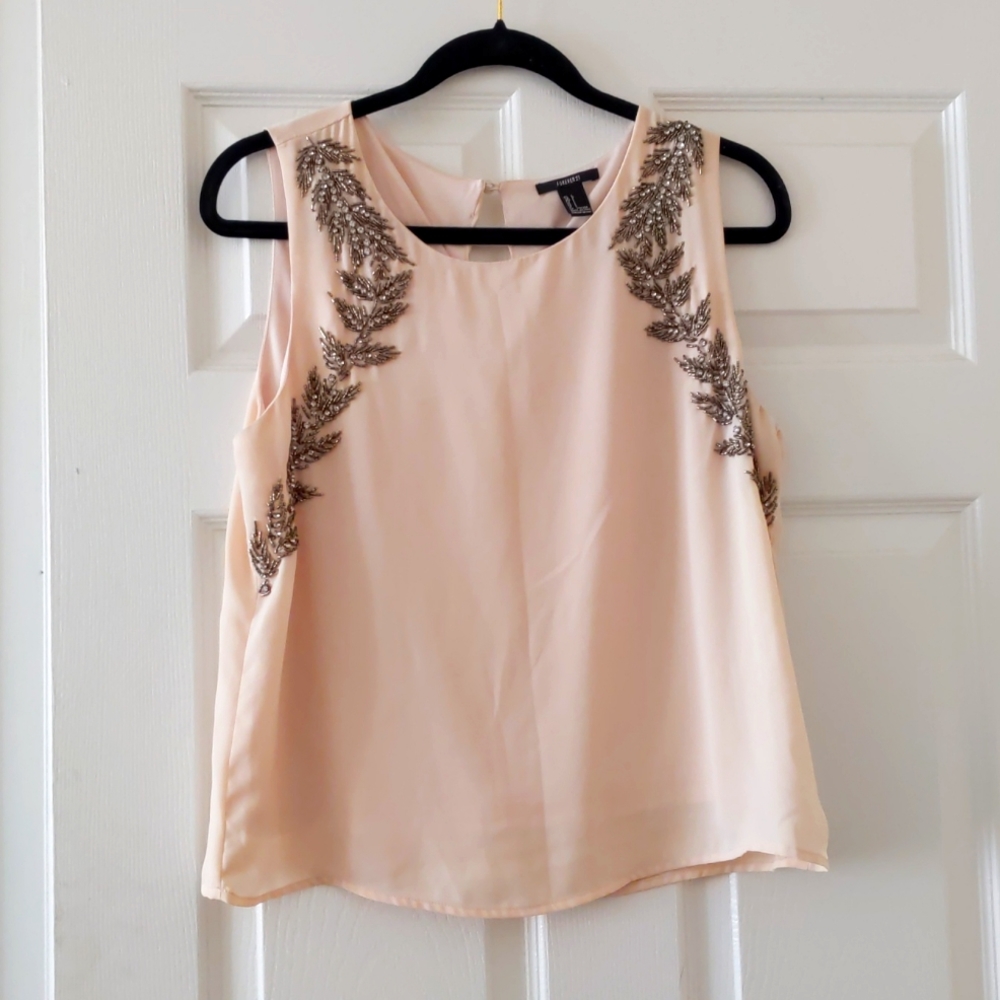 Flowy beaded tank